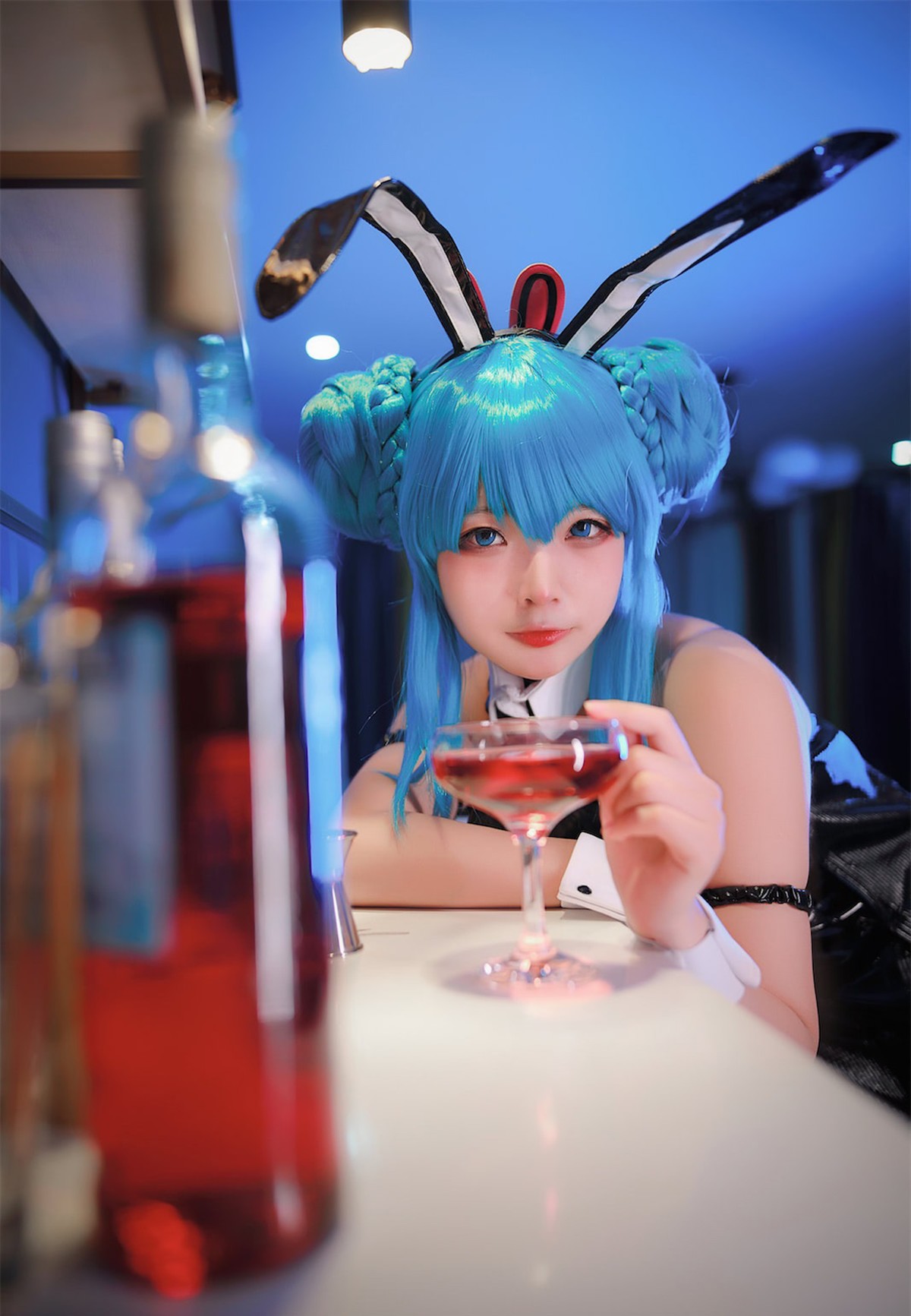 Cosplay Yuuhui玉汇 初音黑兔