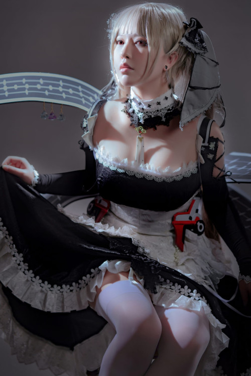 Read more about the article Cosplay 半半子Banbanko 可畏
