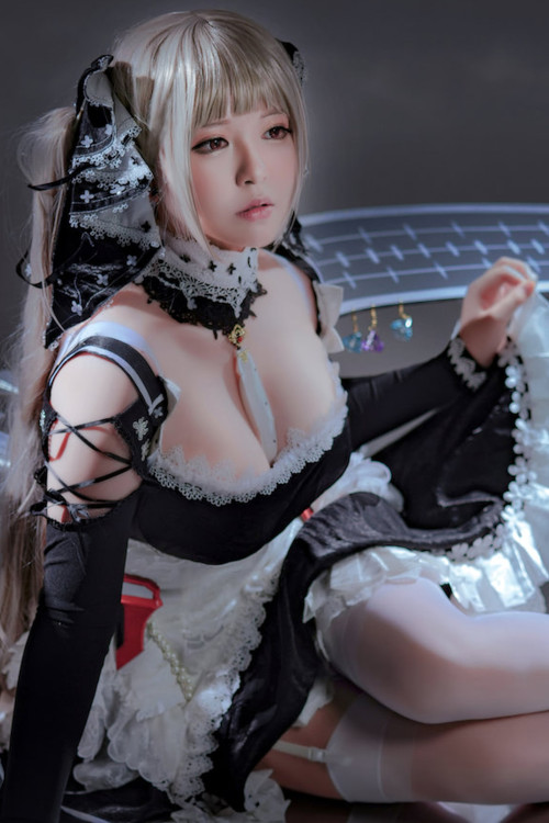 Read more about the article Cosplay 半半子Banbanko 可畏