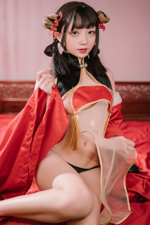 Read more about the article Cosplay 花铃 虎团团 Set.02