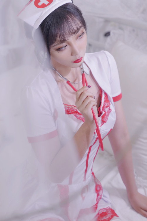 Read more about the article Cosplay 小须须 护士 Nurse